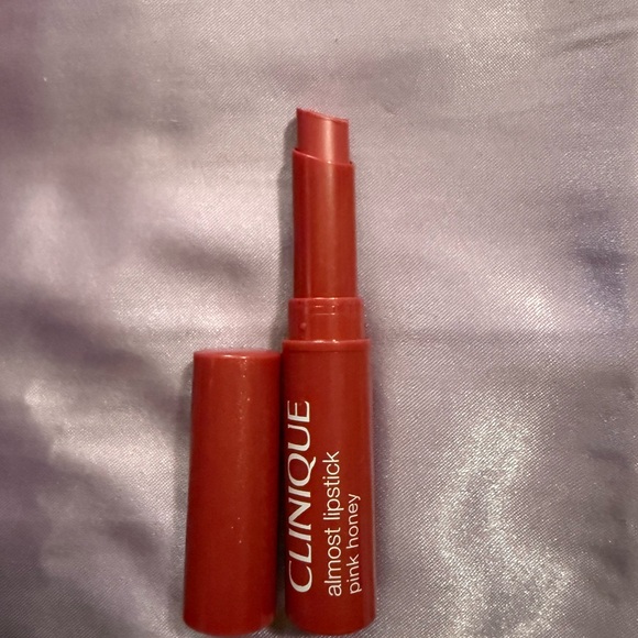 Lip Bundle - Picture 5 of 5